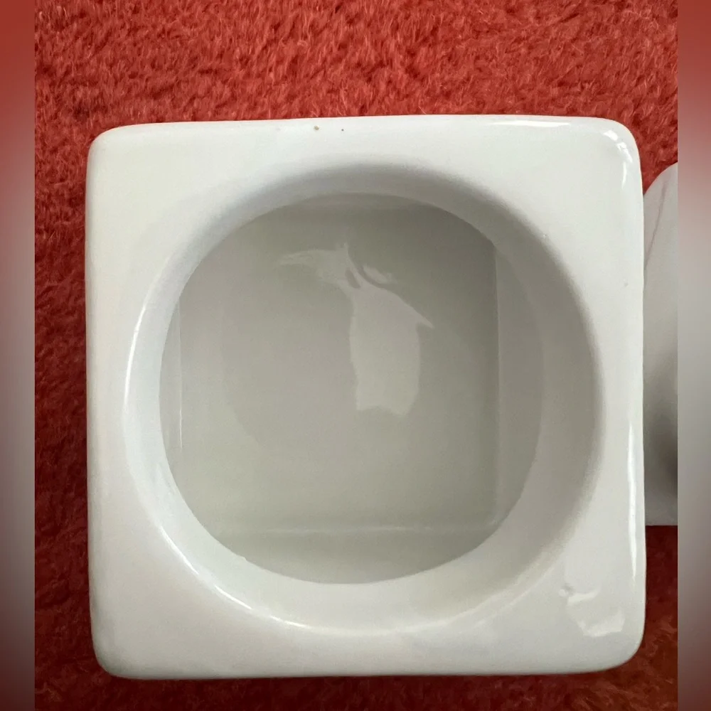 Crate&Barrel white sugar